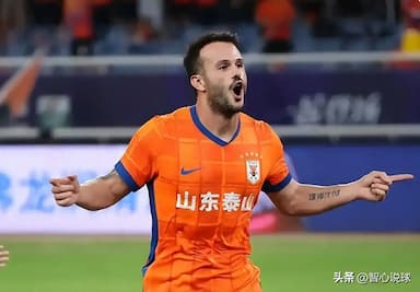中超射手榜：瓦科22球领跑！法比奥21球第2！2人为金靴大热门！_比赛_王钰栋_进球