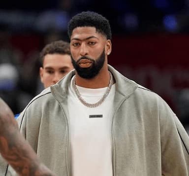 记者：如果要寻找搭配东里的完美球员，你会选健康的浓眉-NBA新闻